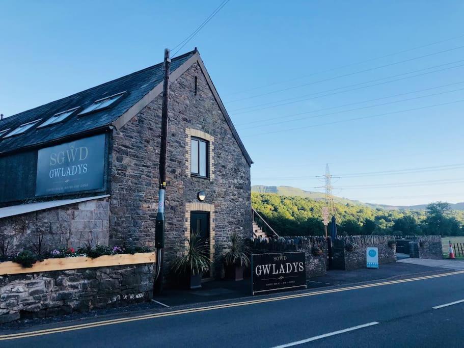 Sgwd Gwladys Lodge Pontneddfechan Esterno foto
